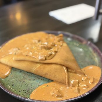 Caramelo Café - Savory chipotle and chicken crepe - Creperies Near Me - La Puente, California