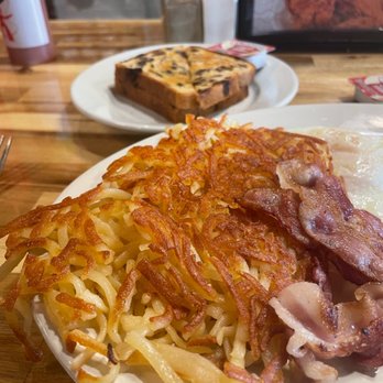 Jakes Diner - Downtown - Hash browns, raisin toast, medium bacon, over medium eggs - Breakfast & Brunch Near Me - Greensboro, North Carolina Jakes Diner - Downtown - Hash browns, raisin toast, medium bacon, over medium eggs - Breakfast & Brunch Near Me - Greensboro, North Carolina