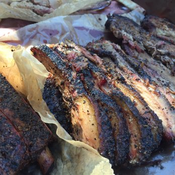 Franklin Barbecue - Brisket for daysssss - Barbeque Near Me - Austin, Texas