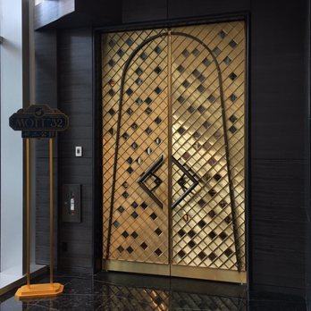 Mott 32 - Mott 32 entrance from the Champagne Lounge side. - Chinese Near Me - Vancouver, British Columbia