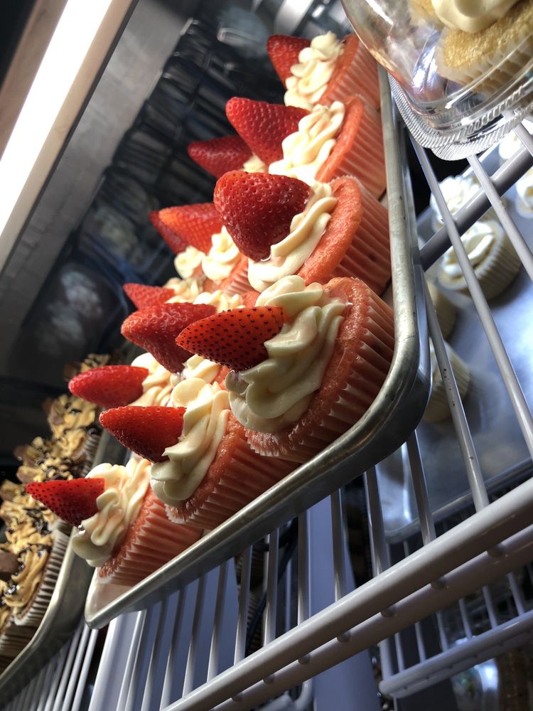 BAILEY’S BAKERY CLOSED Updated June 2024 13 Photos 107 19th St