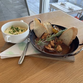 Pier 6 - Shrimp and grits - Seafood Near Me - San Leon, Texas