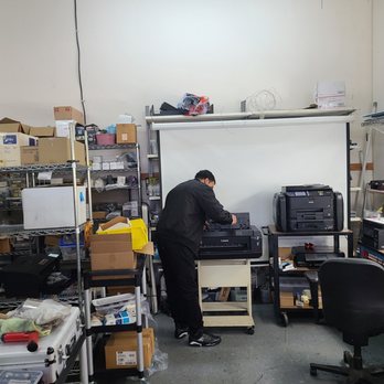 A Plus Printer Services - Tech at work Fremont CA - IT Services & Computer Repair Near Me - Fremont, California