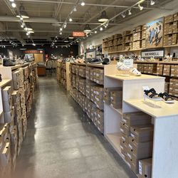 Merrells Outlet - Inside