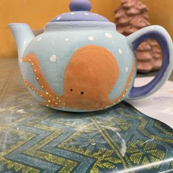 ClayTime - Painted teapot