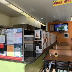 Veros Taqueria - Inside