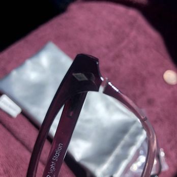 Frame Fixer - broke in less that 2 weeks!!! $140 "Steve madden" - Eyewear & Opticians Near Me - Las Vegas, Nevada Frame Fixer - broke in less that 2 weeks!!! $140 "Steve madden" - Eyewear & Opticians Near Me - Las Vegas, Nevada