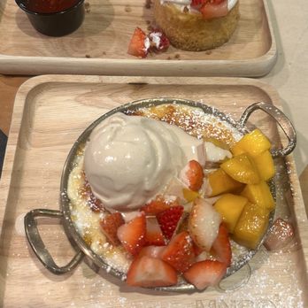MNGO cafe - Creme Brulee & New York Cheese Cake - Desserts Near Me - San Diego, California MNGO cafe - Creme Brulee & New York Cheese Cake - Desserts Near Me - San Diego, California