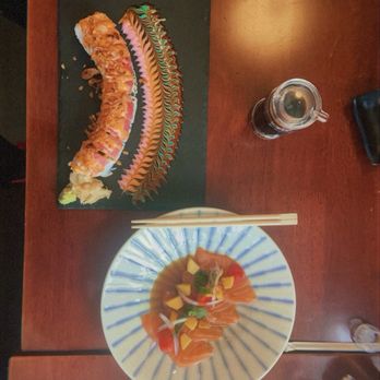 Big Bear Sushi & Thai - Avondale Sushi Roll & Maxican Salmon - Thai Near Me - Chicago, Illinois