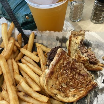 Miss Vicki's On the River - Shock top beer with a delicious patty melt - Bars Near Me - Holiday, Florida Miss Vicki's On the River - Shock top beer with a delicious patty melt - Bars Near Me - Holiday, Florida