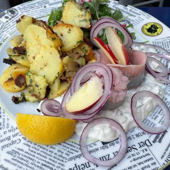 Ständige Vertretung - Matjes nach ,,Hausfrauenart" (Matjes, aka soused herring) - German Near Me - Berlin, BE