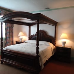 Edenfield House - This is Raphael - King sized luxury!