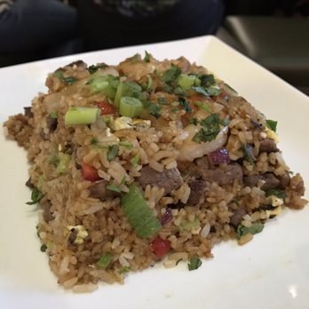 W XYZ Bar - Shrimp Chaufa: Peruvian fried rice with shrimp - Cocktail Bars Near Me - Doral, Florida