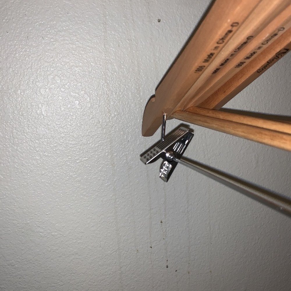 Beach House - Filthy BROWN substance splattered on walls. - Hotels Near Me - Hilton Head, South Carolina Beach House - Filthy BROWN substance splattered on walls. - Hotels Near Me - Hilton Head, South Carolina