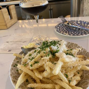 The Hampton Social - Atlanta - HS Parmesan Truffle Fries and Espresso martini - New American Near Me - Atlanta, Georgia The Hampton Social - Atlanta - HS Parmesan Truffle Fries and Espresso martini - New American Near Me - Atlanta, Georgia