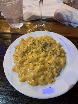 Bureau Bar and Restaurant by null