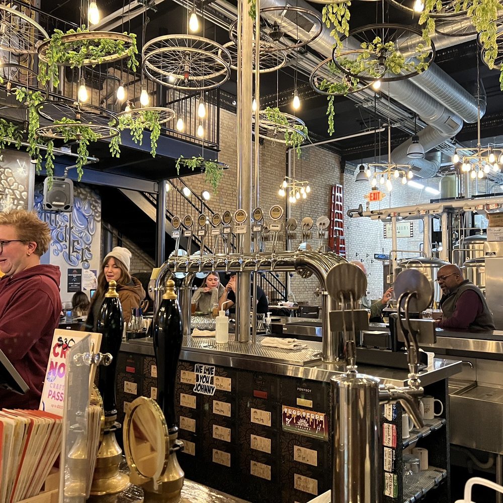 LynLake Brewery - Bar - Brewpubs Near Me - Minneapolis, Minnesota LynLake Brewery - Bar - Brewpubs Near Me - Minneapolis, Minnesota