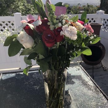 Isabella Flowers Boutique - Flower bouquet - Florists Near Me - Spring Valley, California