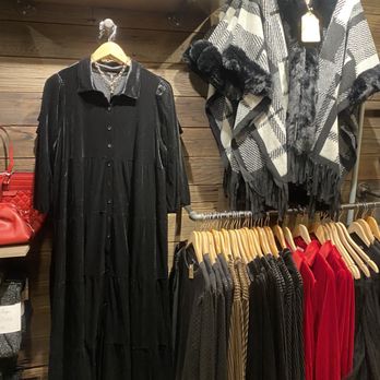 GA Mercantile - Christmas clothing - Men's Clothing Near Me - Wrightwood, California