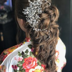 Salon Bellezza - One of our favorites! This bride wanted a soft, undone timeless look. Perfect for any special occasion!