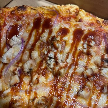 Spoke & Wheel Tavern - American Grill & Bar - Bbq chicken pizza - Burgers Near Me - Sedona, Arizona