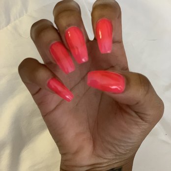 Fantastic Nails - Right hand, coffin shape - Nail Salons Near Me - Las Vegas, Nevada
