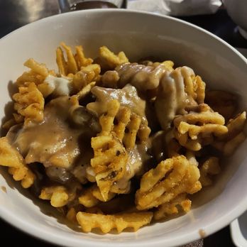 Beardslee Castle - Poutine - American Near Me - Little Falls, New York