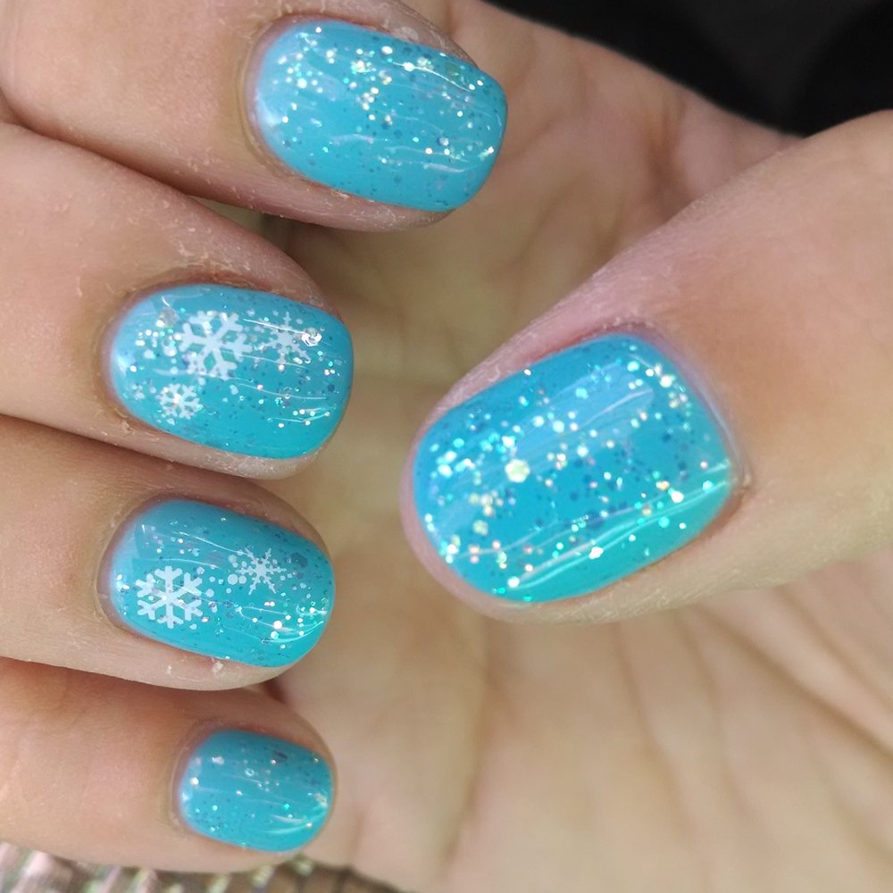TT Nails - Shellac nails with snowflake decals for Christmas - Nail Salons Near Me - Friendswood, Texas TT Nails - Shellac nails with snowflake decals for Christmas - Nail Salons Near Me - Friendswood, Texas