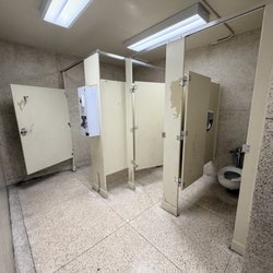 Rosewood Park Elementary School - Old bathrooms