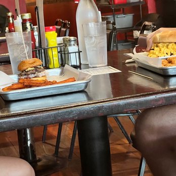 OMG! Burgers & Brew - Burgers Near Me - Pendleton, Oregon OMG! Burgers & Brew - Burgers Near Me - Pendleton, Oregon