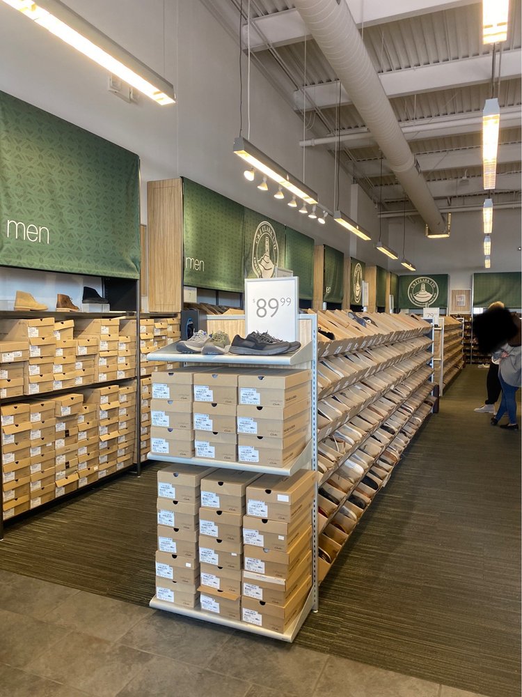clarks outlet stores