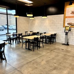 Son Son Asian Inspired Eats - Lots of room and self order kiosks