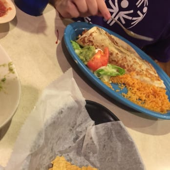 Mexico Restaurant - Chicken Quesadilla - Mexican Near Me - Huntingtown, Maryland