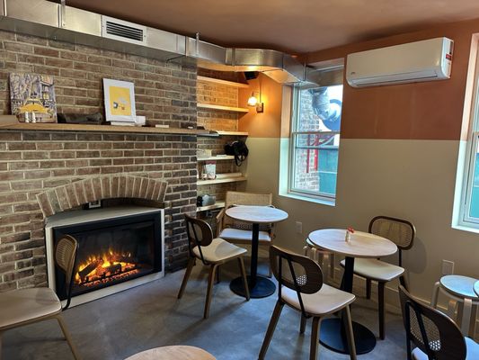 Fonty’s Deli + Dukaan by null