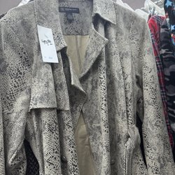 Village Discount Outlet