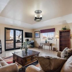 SureStay By Best Western Fernley - Lobby