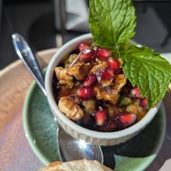 Lavantine Restaurant and Skybar - Happy Hour: babaganous