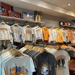 Alumni Hall - VOLS clothing for women.