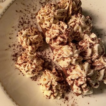 Margot - Tiramisu tres lechessss - Spanish Near Me - Culver City, California