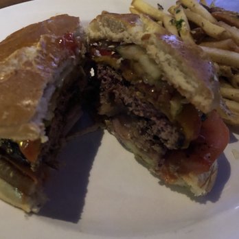 Yard House - My yummy bacon cheese burger! - Vegetarian Near Me - Gaithersburg, Maryland Yard House - My yummy bacon cheese burger! - Vegetarian Near Me - Gaithersburg, Maryland
