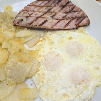 Broken Yolk Cafe - American Near Me - Buena Park, California Broken Yolk Cafe - American Near Me - Buena Park, California
