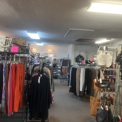 Nell's Fine Consignment - Inside view