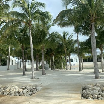 Isla Bella Beach Resort - Resorts Near Me - Marathon, Florida Isla Bella Beach Resort - Resorts Near Me - Marathon, Florida