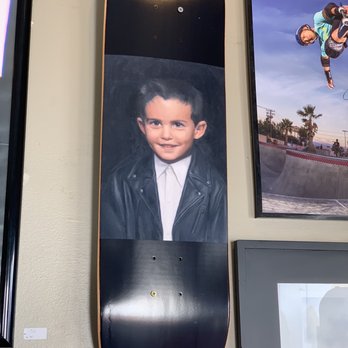 Grinderz - wall decoration - Burgers Near Me - Huntington Beach, California