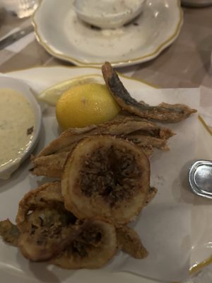 Gus and Marty's by null