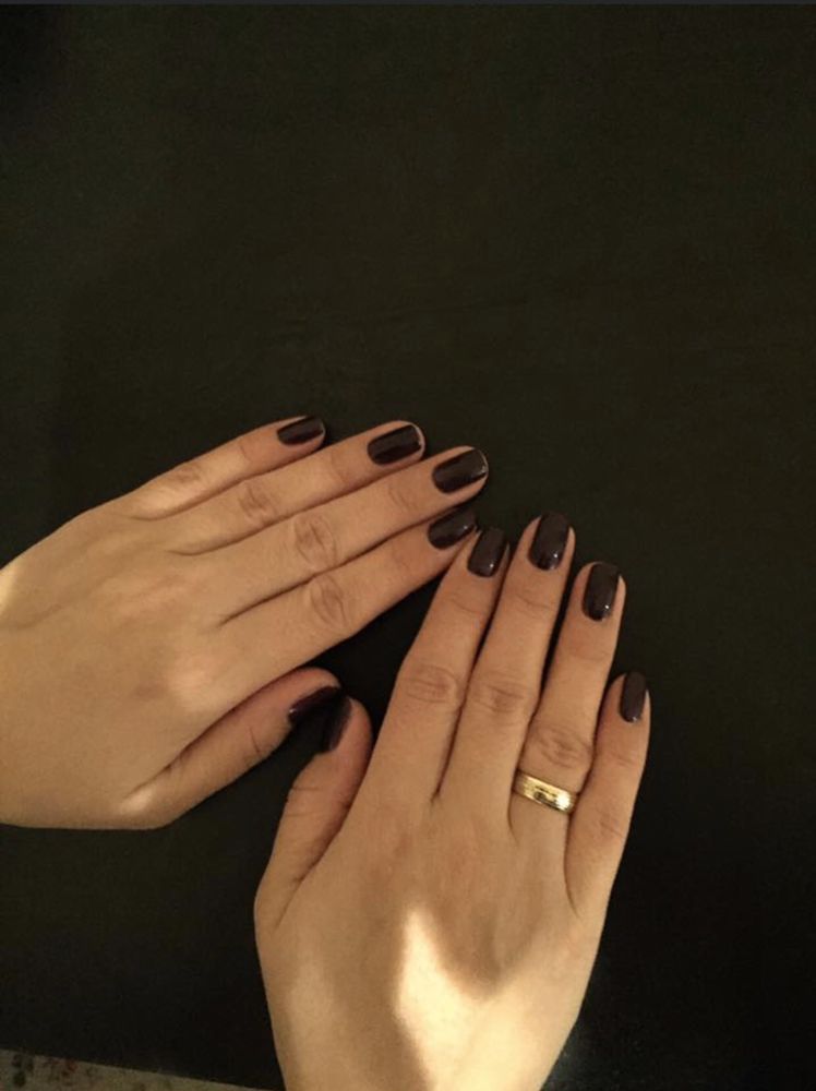 Nails by Val Logo