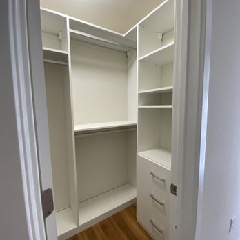 Pacific Bay Vistas - Walk-in closet with built-ins - Apartments Near Me - San Bruno, California