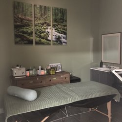 Anu Spa for Women - Treatment room