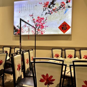 Jade Dynasty Restaurant - tables and chairs in a restaurant - Dim Sum Near Me - Vancouver, British Columbia Jade Dynasty Restaurant - tables and chairs in a restaurant - Dim Sum Near Me - Vancouver, British Columbia