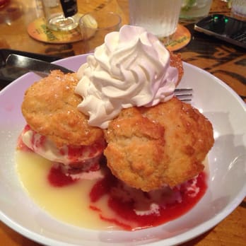 Bubba Gump Shrimp - Strawberry Shortcake looks delish. - Seafood Near Me - Long Beach, California